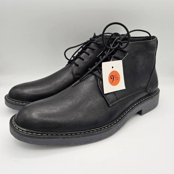 Kenneth Cole Reaction Black Trail Chukka Ankle Boots NWT, size 9.5 - Picture 1 of 12